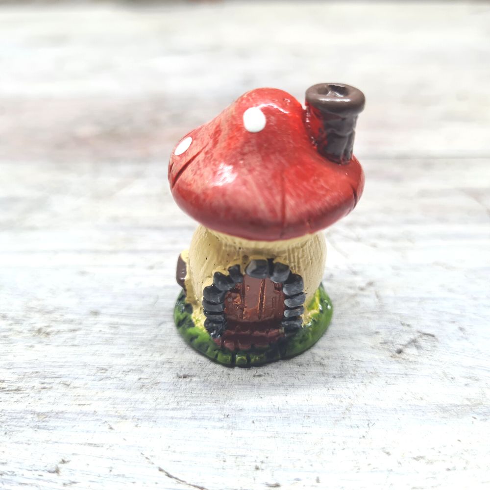 Mini Mushroom House - Flower and Twig Nursery